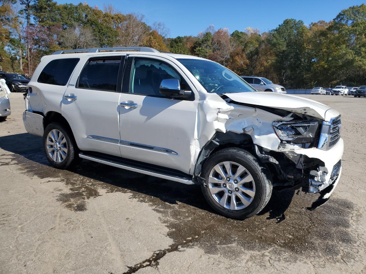 2019 Toyota Sequoia Platinum - Фото 4