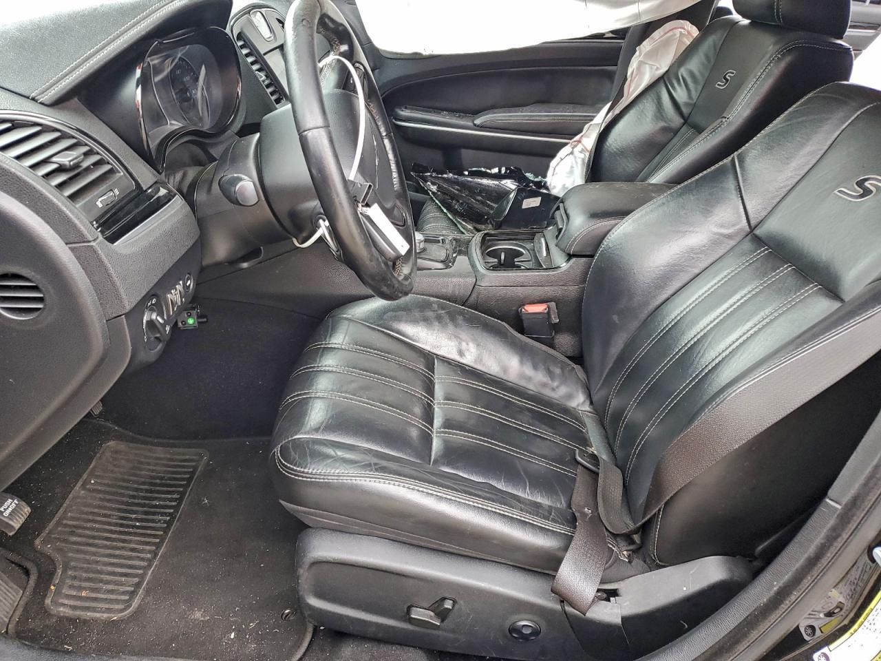 2019 Chrysler 300 S - Фото 7