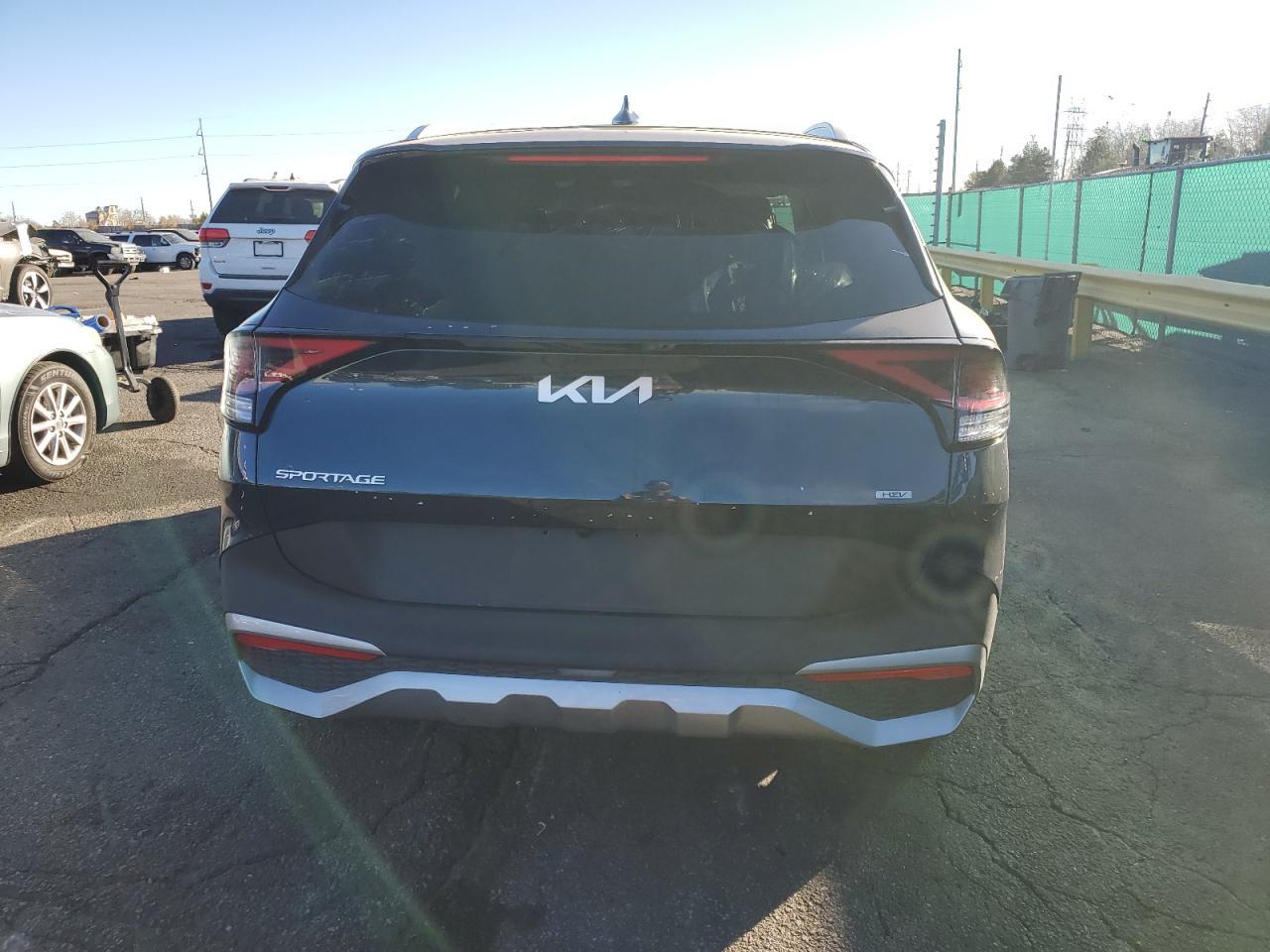2024 Kia Sportage Ex - Image 6