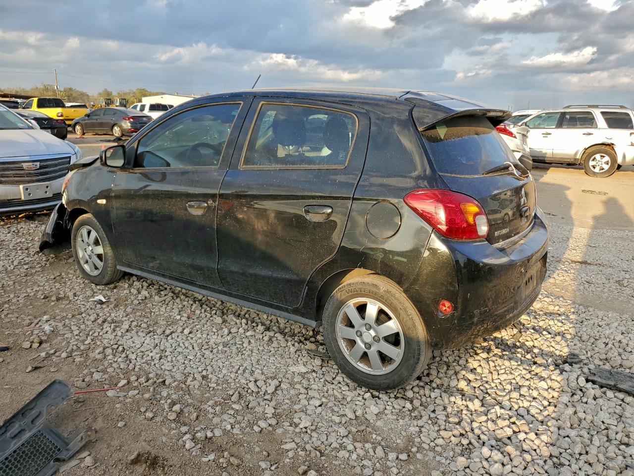 2014 Mitsubishi Mirage Es - Фото 2