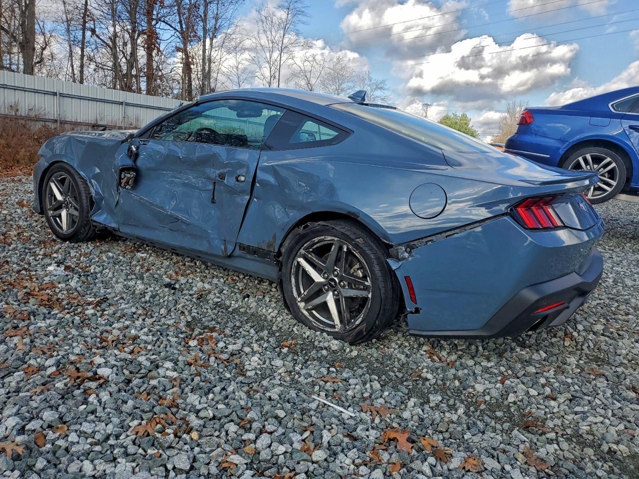 2024 Ford Mustang - Фото 2
