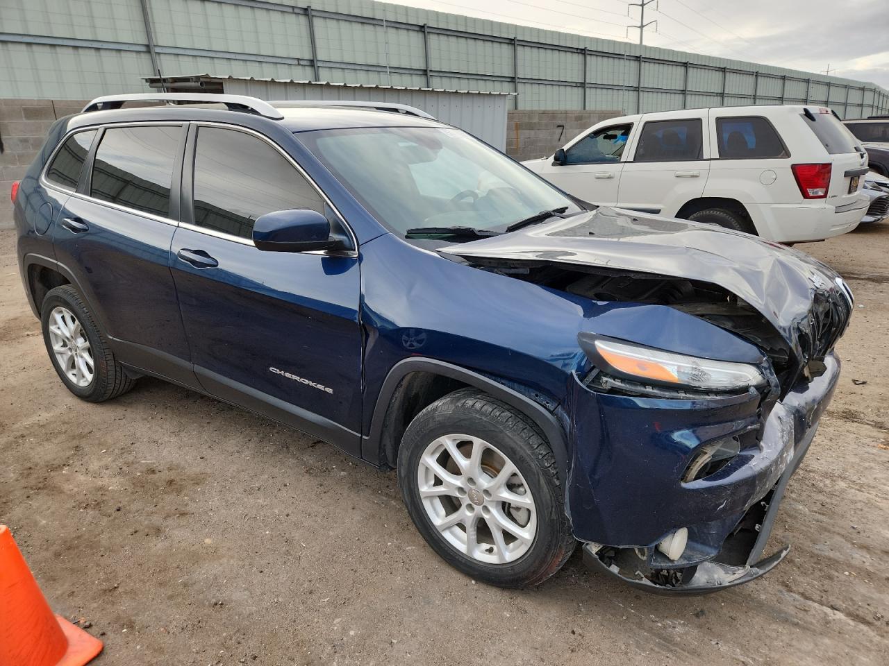 2018 Jeep Cherokee Latitude - Image 4