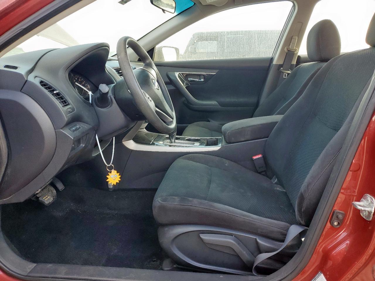 2014 Niss Altima 2.5 - Image 7