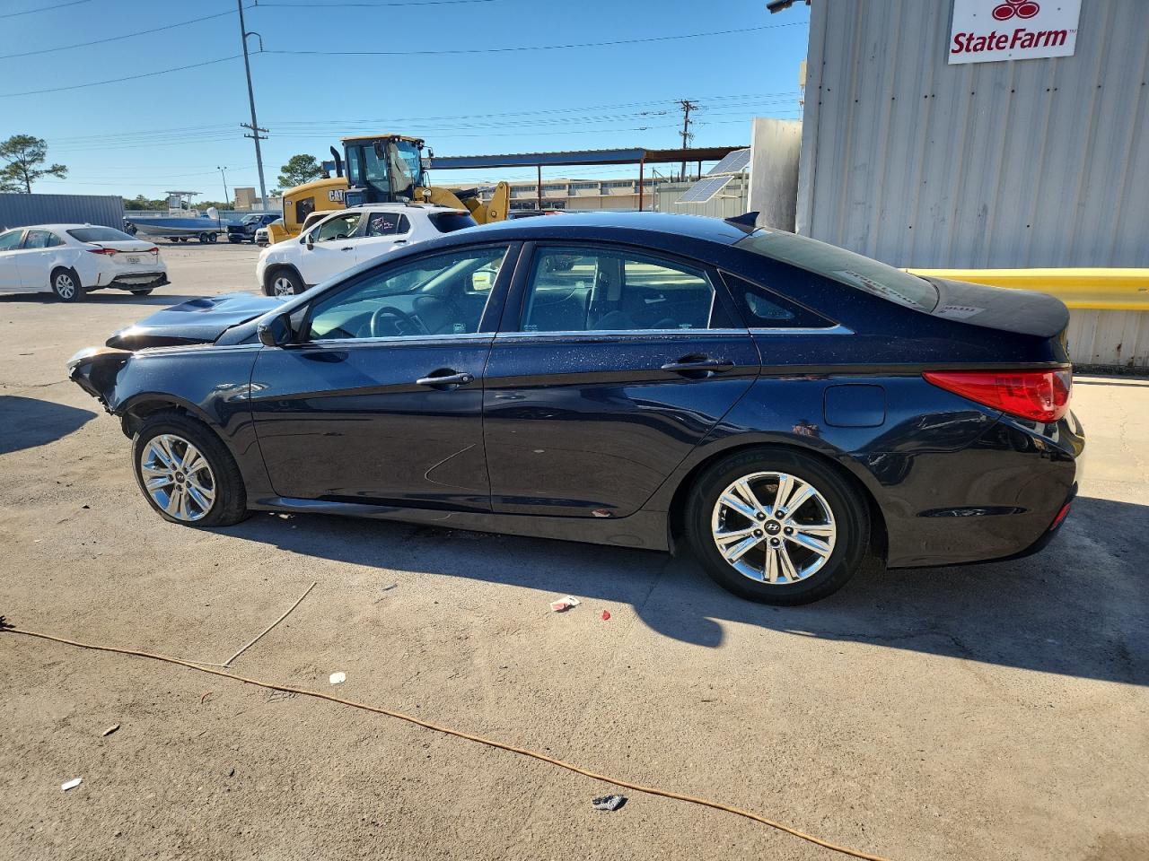 2014 Hyundai Sonata Gls - Image 2