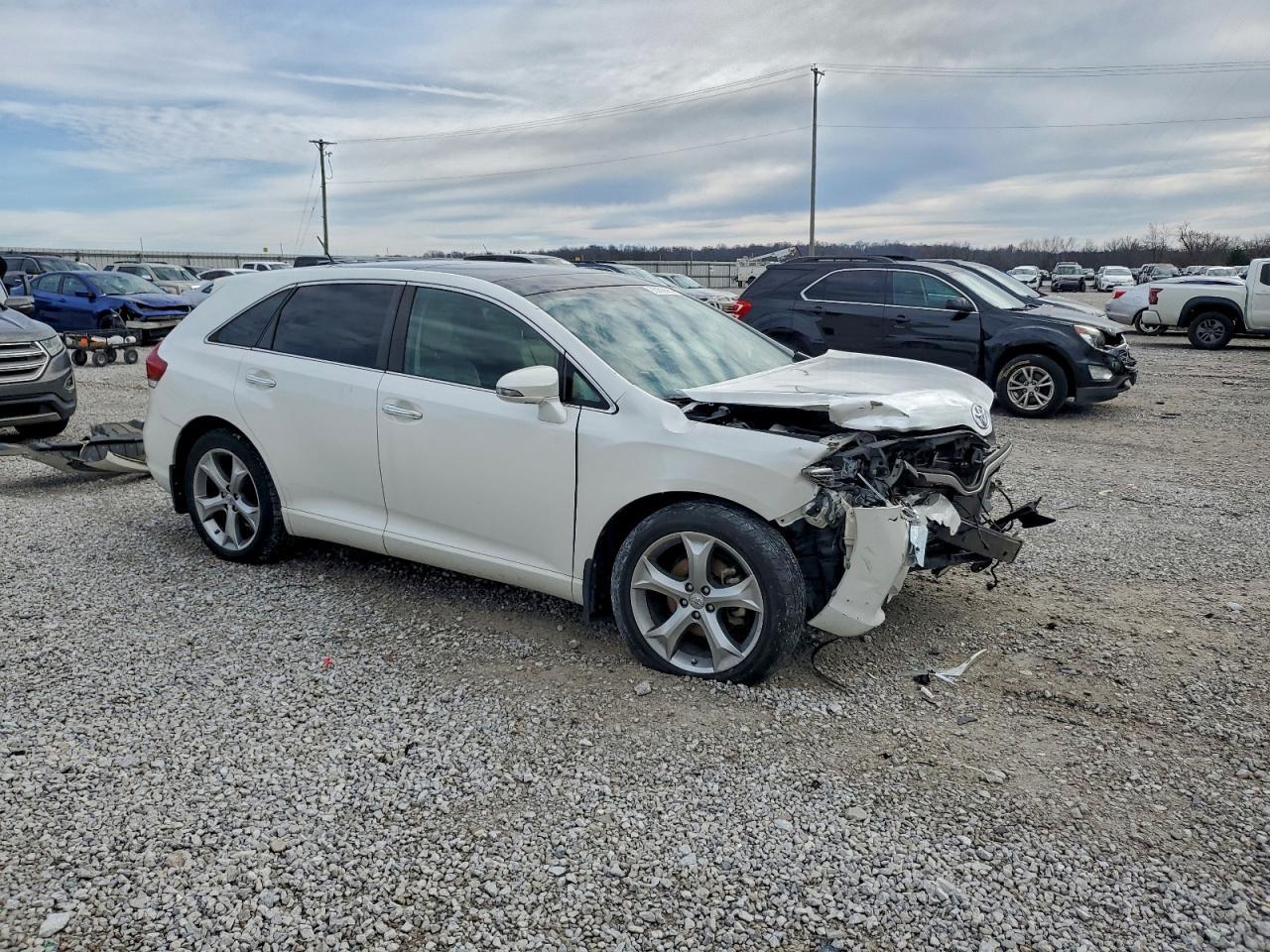 2013 Toyota Venza Le - Image 4