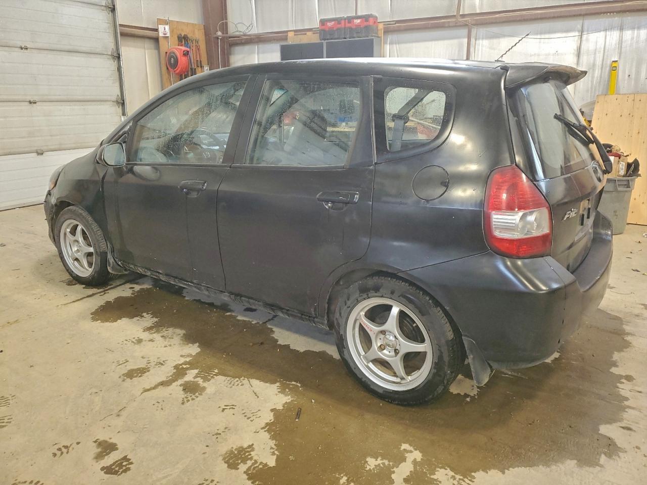 2007 Honda Fit - Image 2