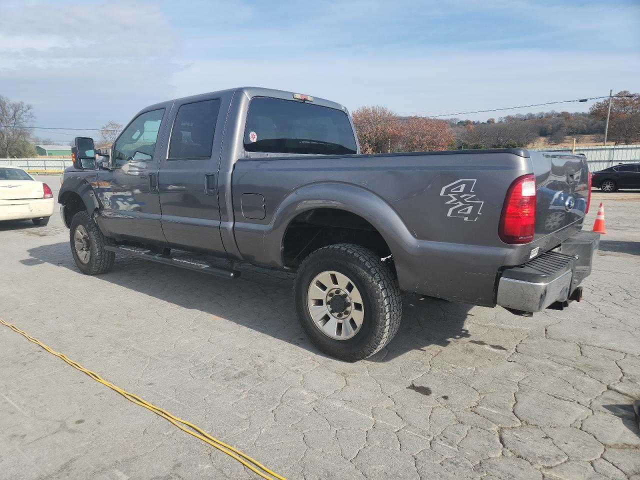 2011 Ford F250 Super Duty - Фото 2