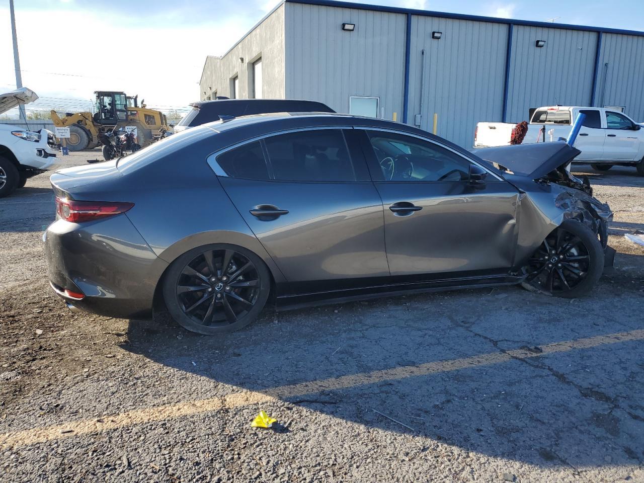 2021 Mazda 3 - Фото 3