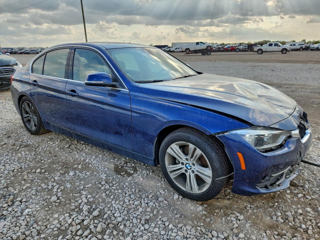 2018 BMW 330 I - Фото 4
