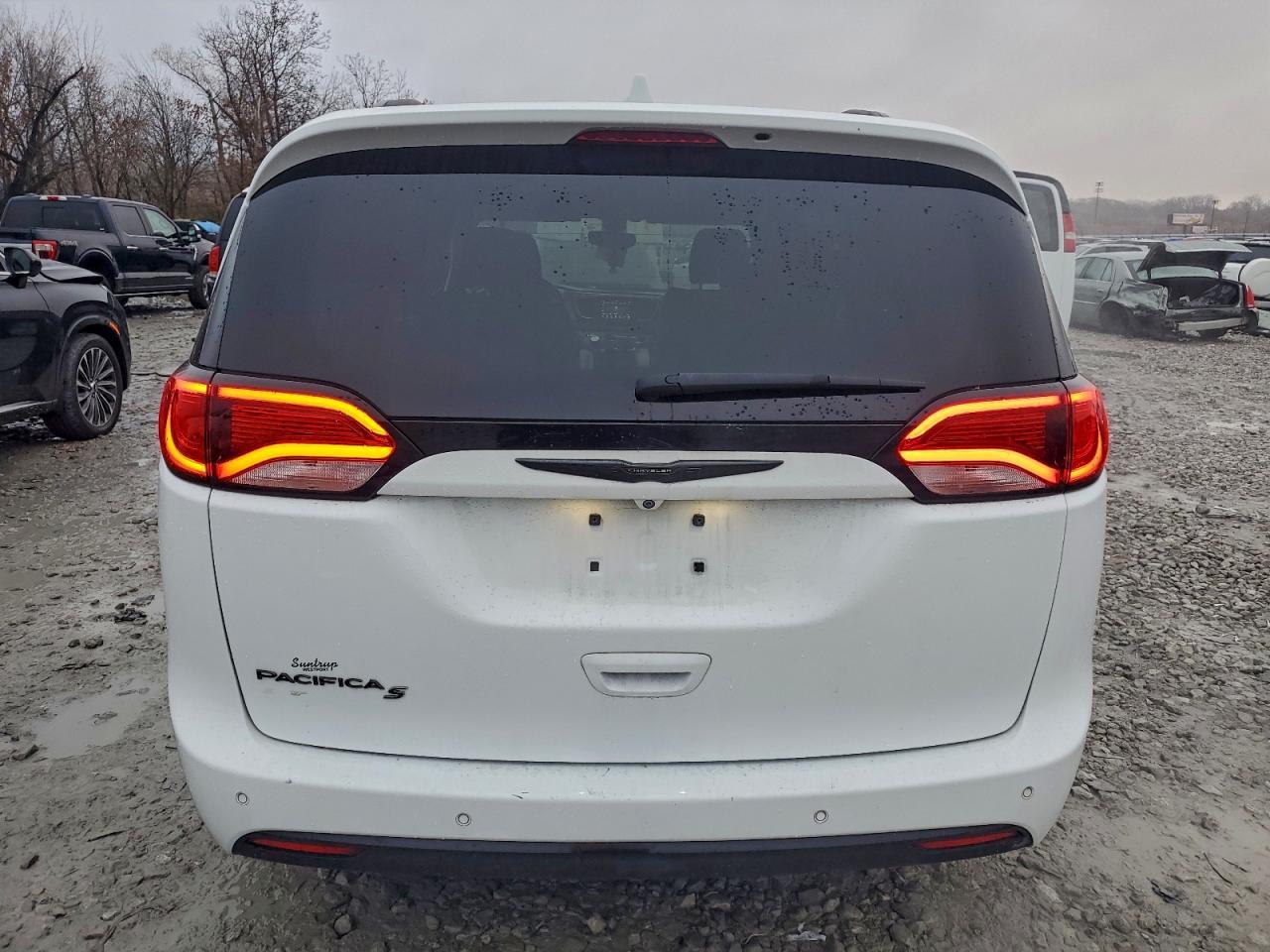 2020 Chrysler Pacifica Touring L - Фото 6