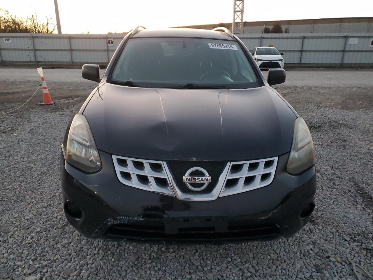 2015 Nissan Rogue Select S - Image 5