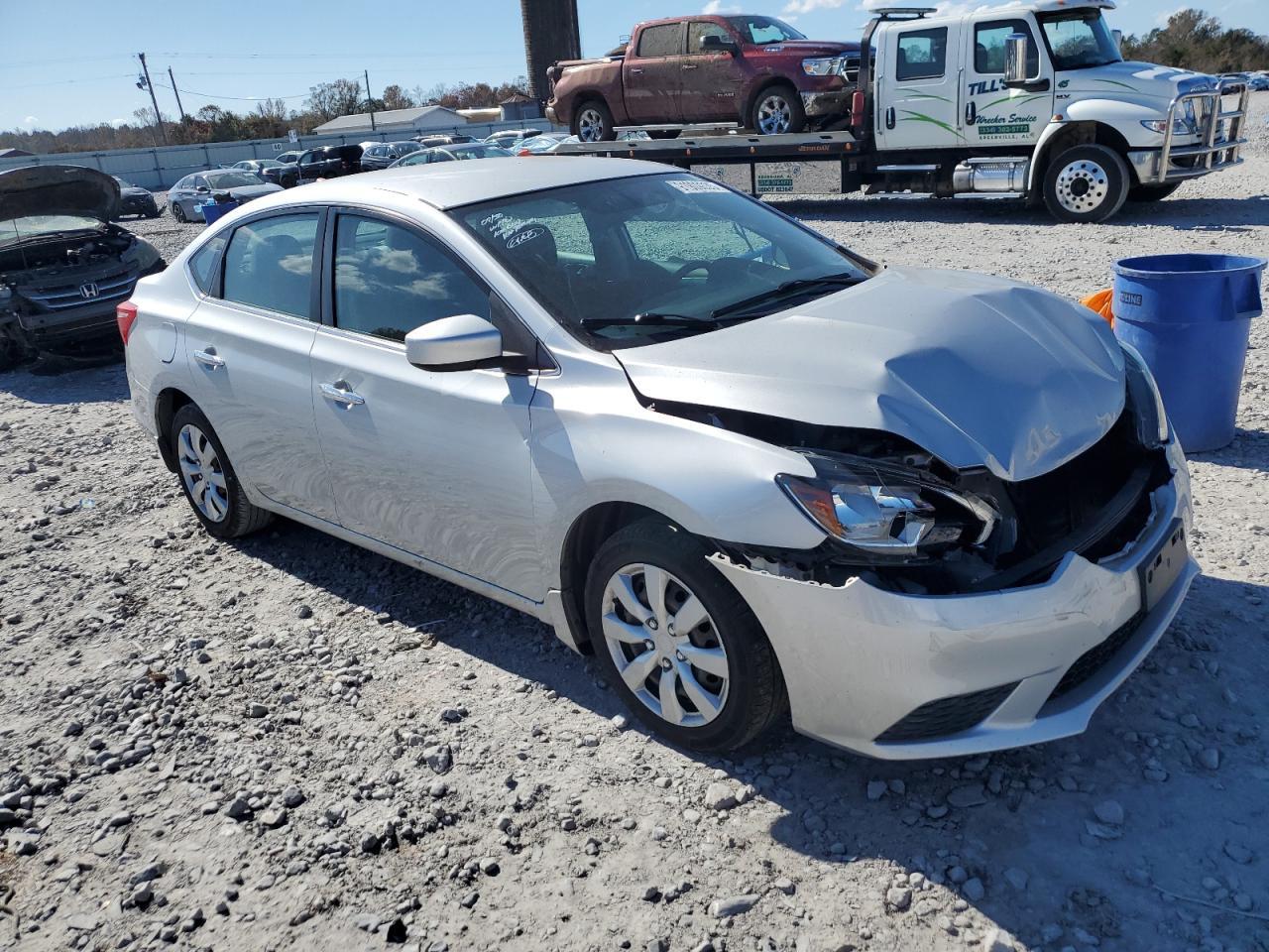 2017 Nissan Sentra S - Фото 4