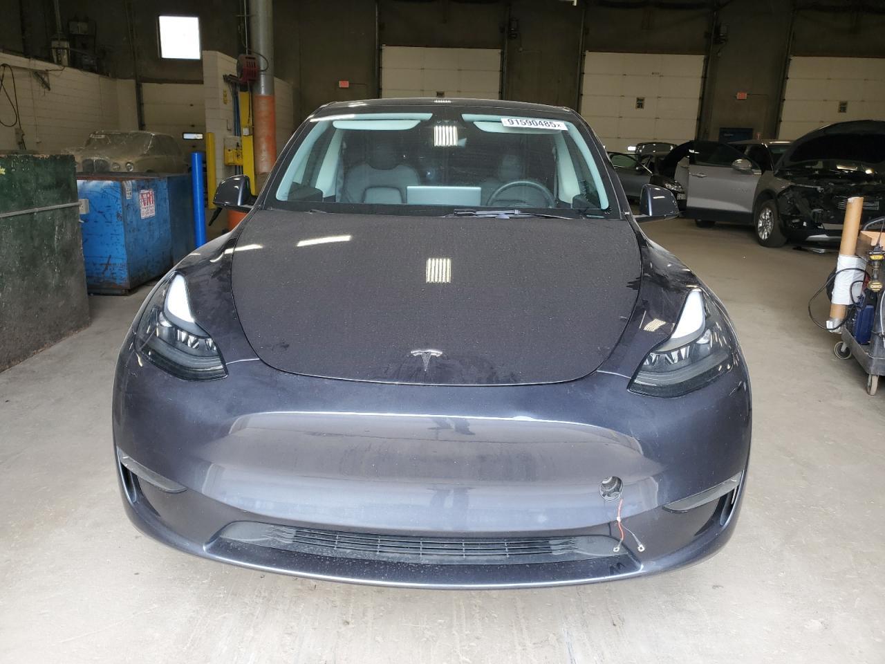 2024 Tesla Model Y - Фото 5
