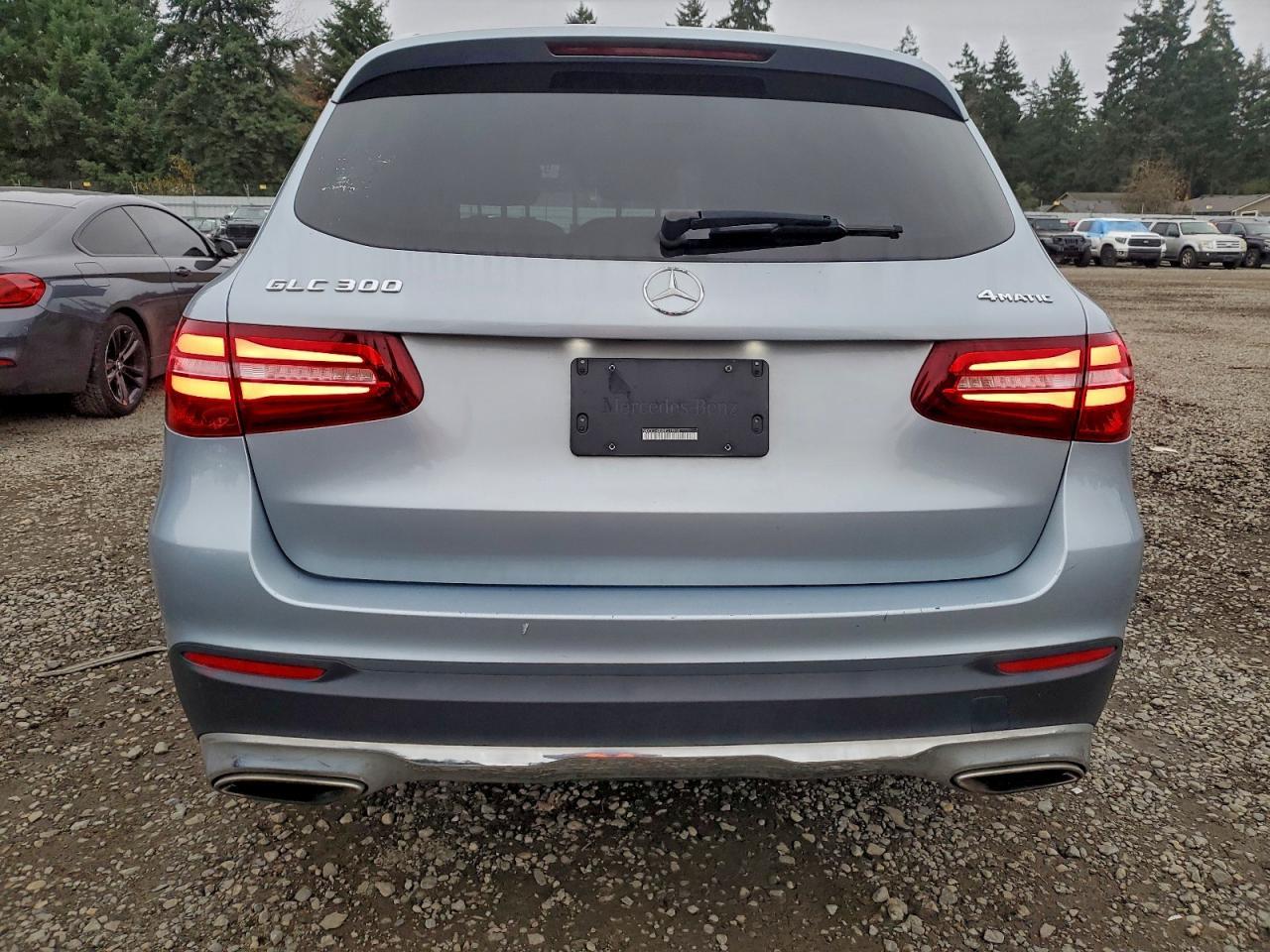 2017 Mercedes-Benz Glc 300 4Matic - Image 6
