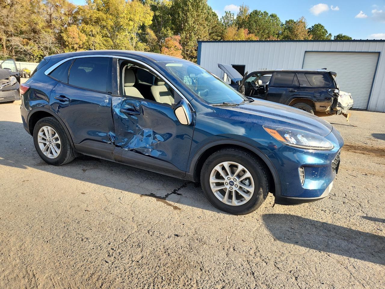 2020 Ford Escape Se - Фото 4