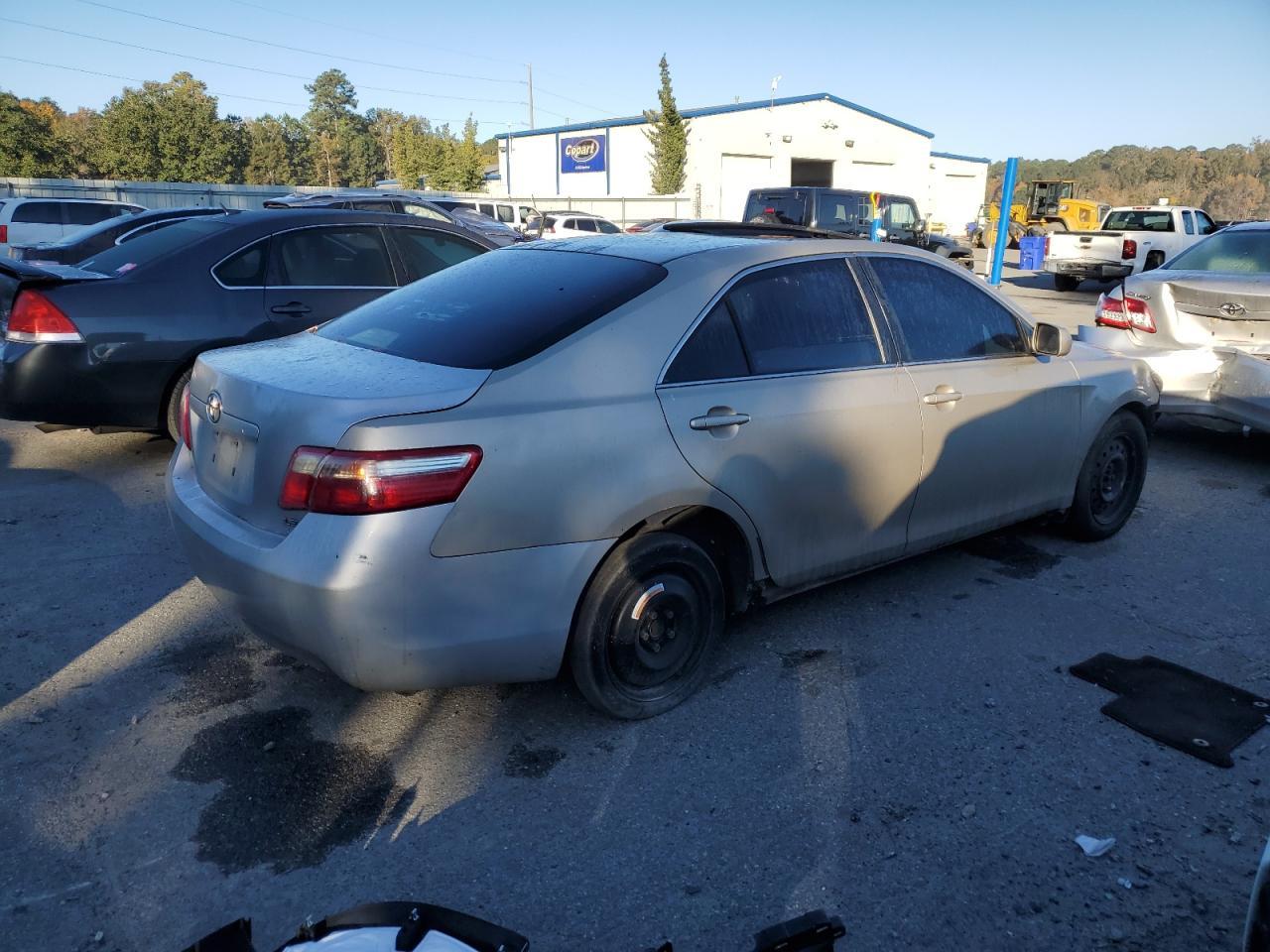 2007 Toyota Camry Le - Image 3