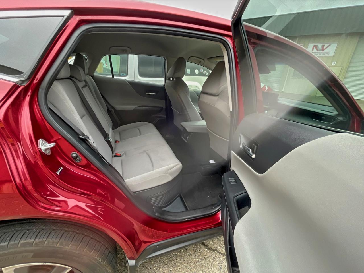 2021 Toyota Venza Le - Фото 6