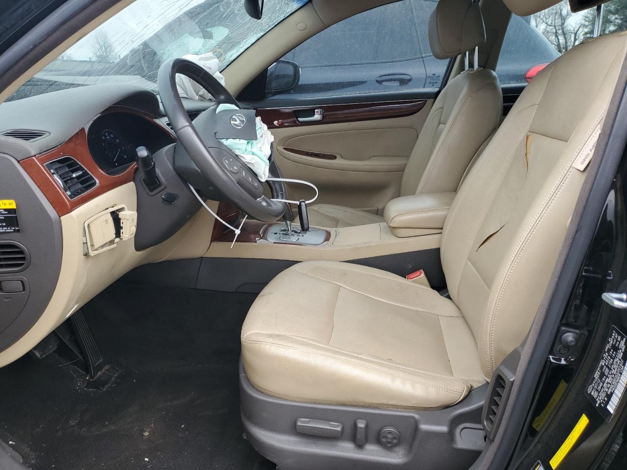 2012 Hyundai Genesis 3.8L - Фото 7