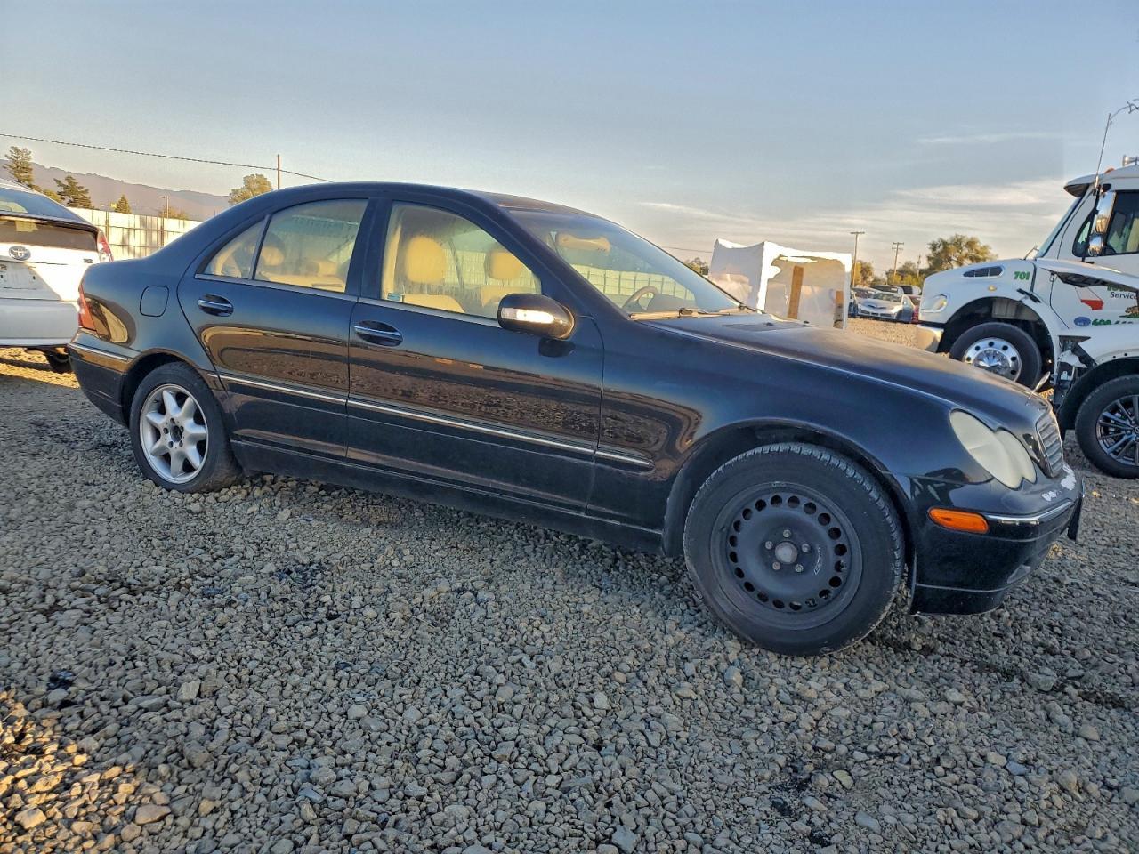 2002 Mercedes-Benz C 240 - Фото 4