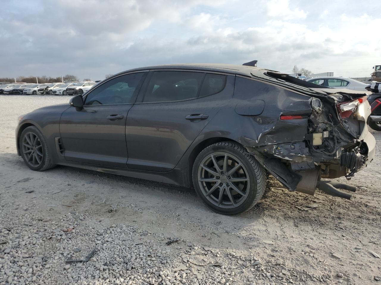 2022 Kia Stinger Gt Line - Image 2