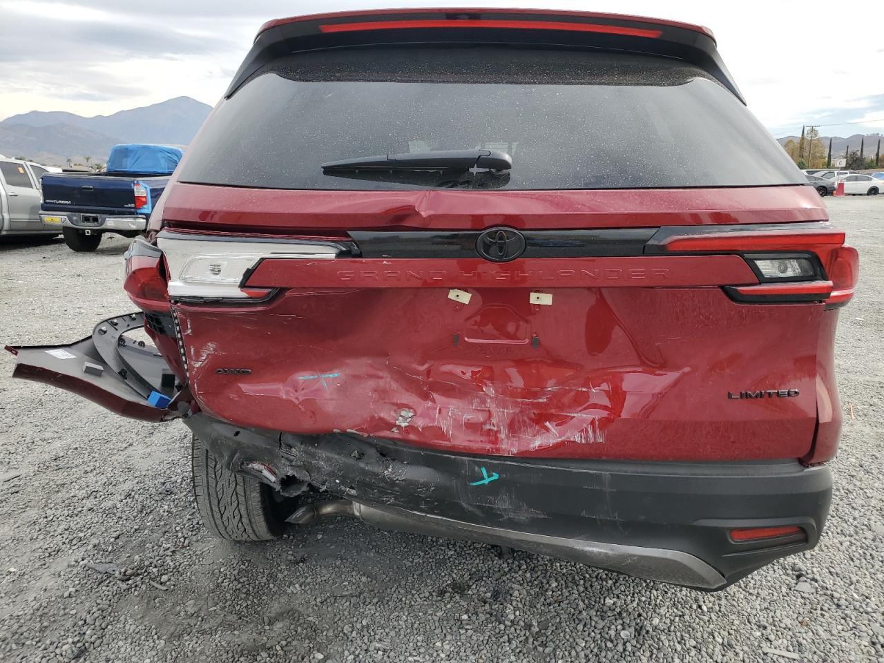 2025 Toyota Grand Highlander Le - Фото 6