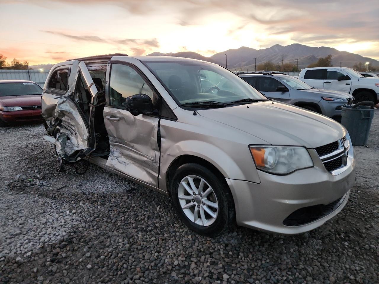 2014 Dodge Grand Caravan Sxt - Фото 4