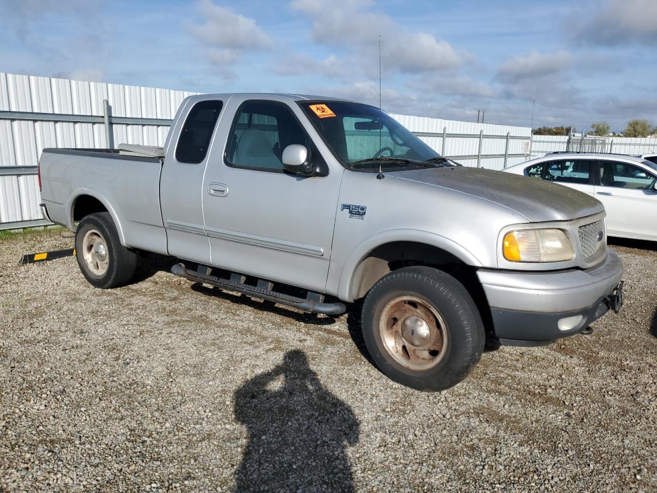 2000 Ford F150 - Image 4