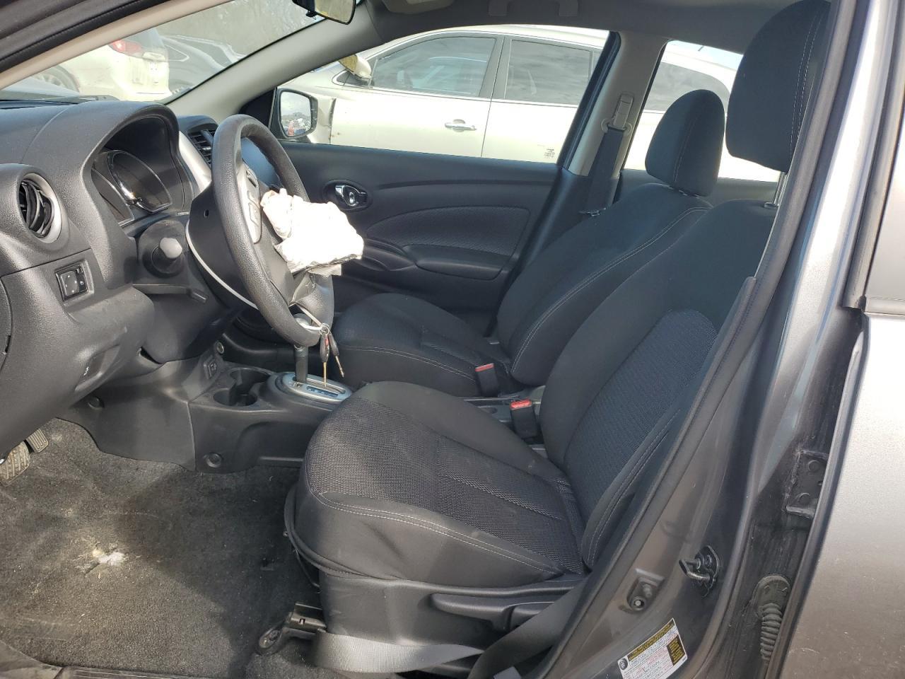 2019 Nissan Versa S - Image 7