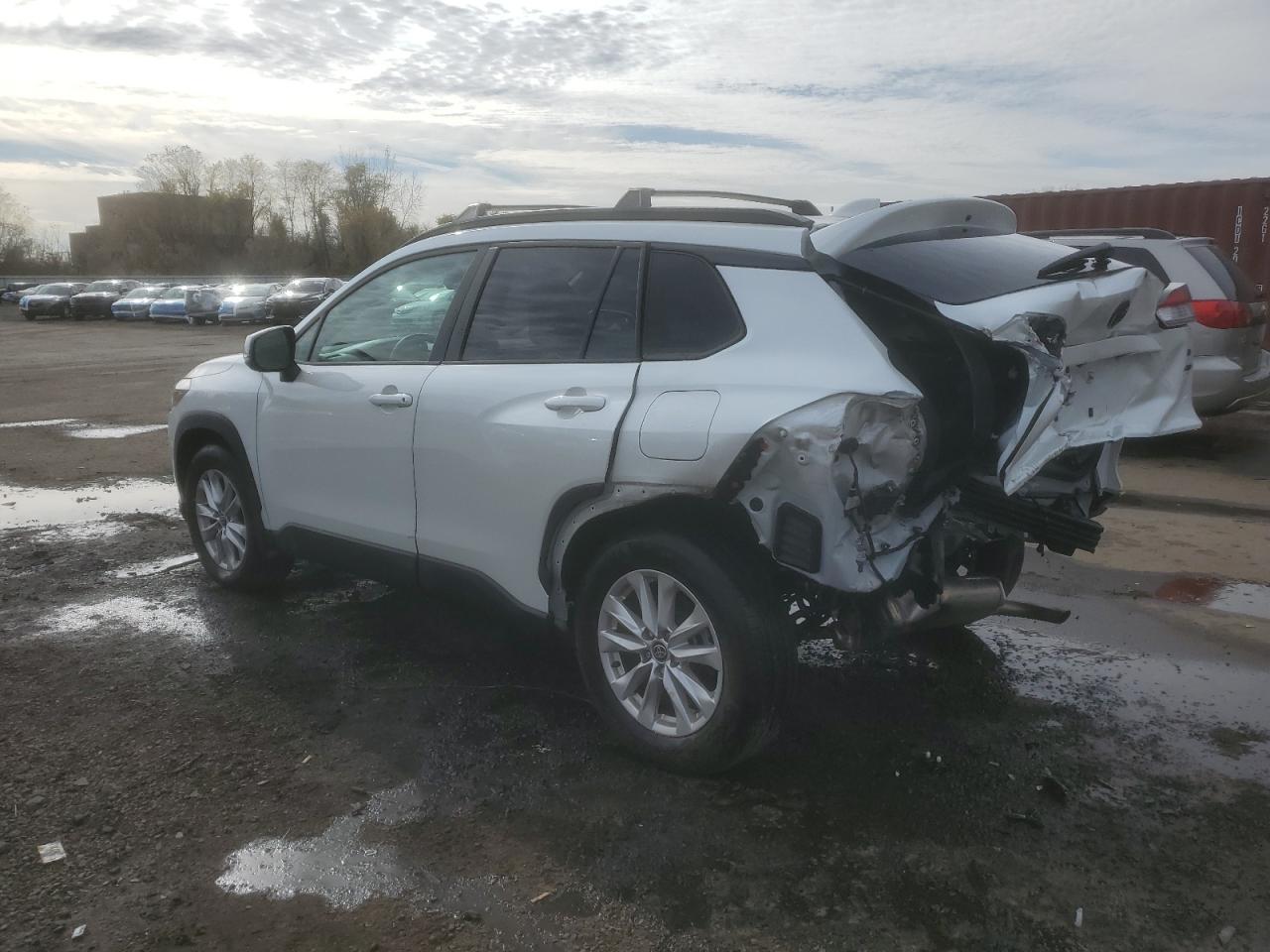 2023 Toyota Corolla Cross Le - Image 2