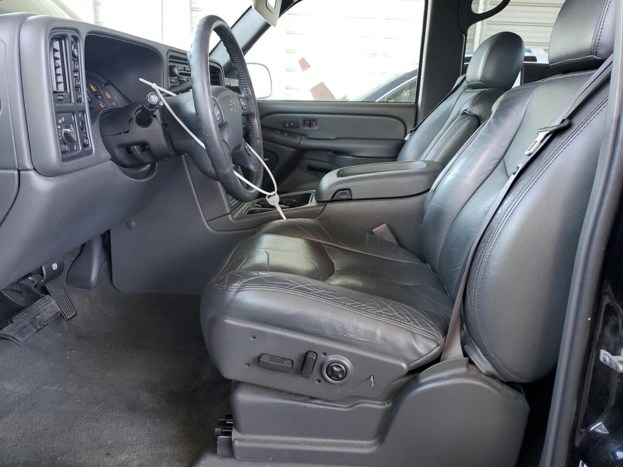 2004 Chevrolet Silverado K1500 - Image 7