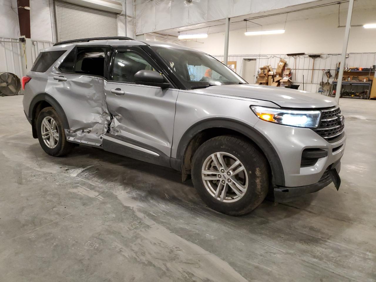 2020 Ford Explorer Xlt - Фото 4