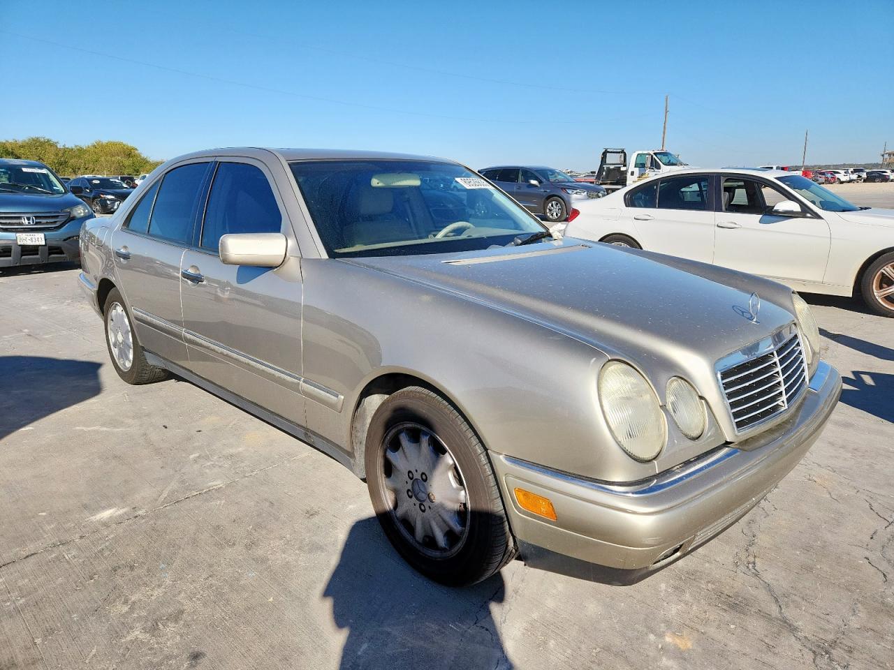 1999 Mercedes-Benz E 320 - Image 4