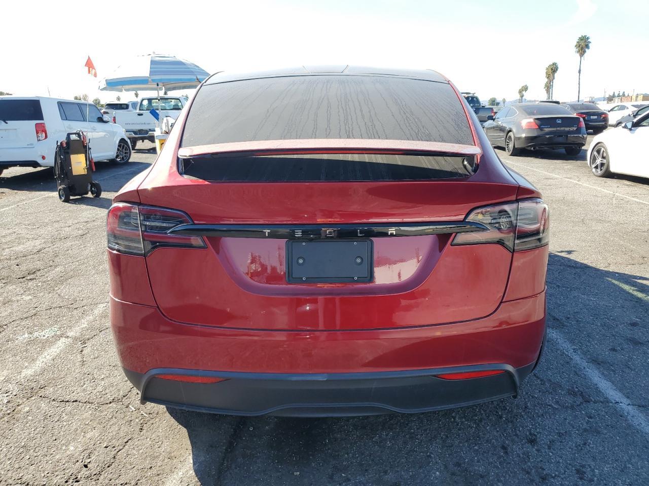 2024 Tesla Model X - Фото 6