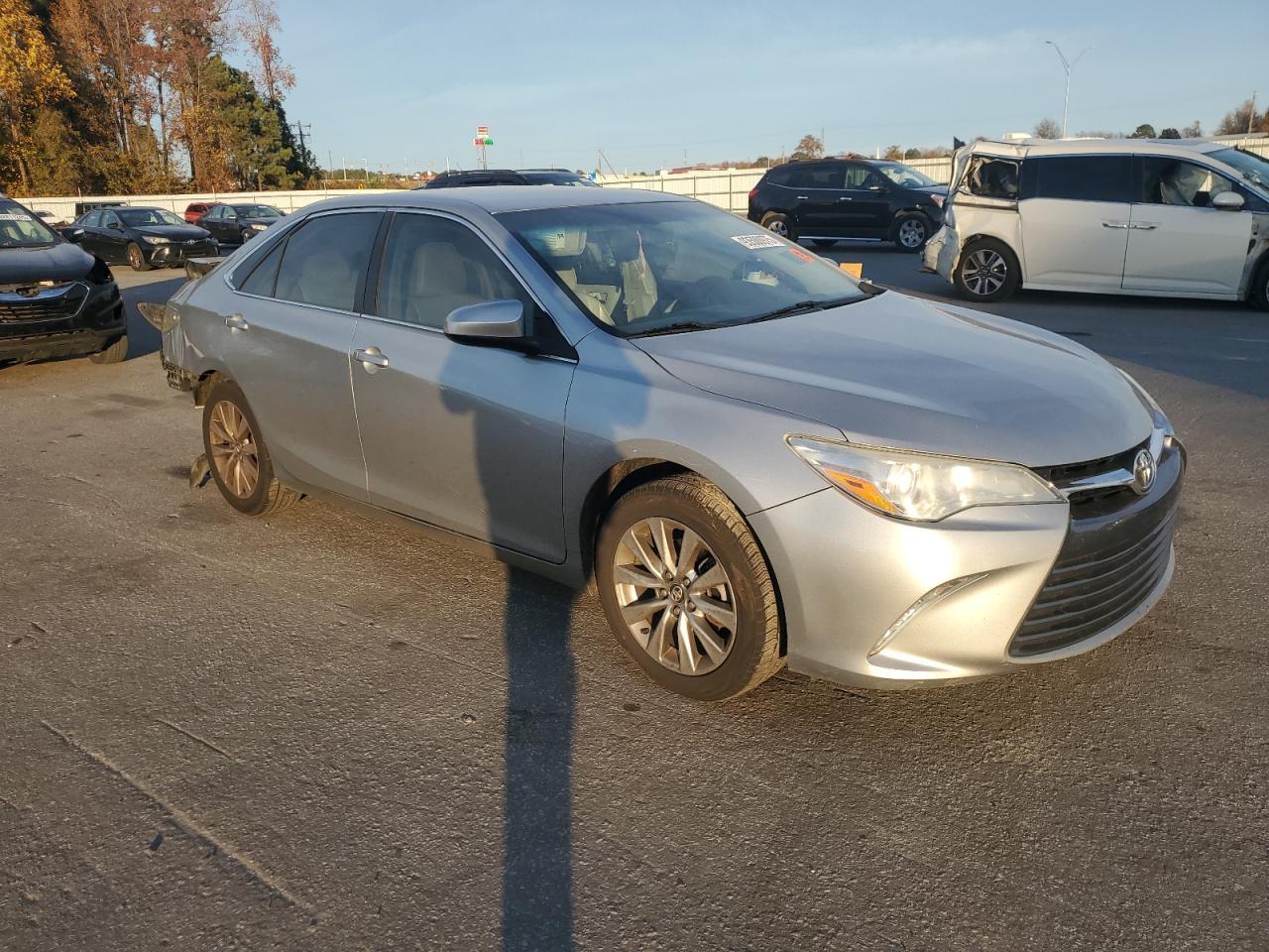 2017 Toyota Camry Le - Фото 4
