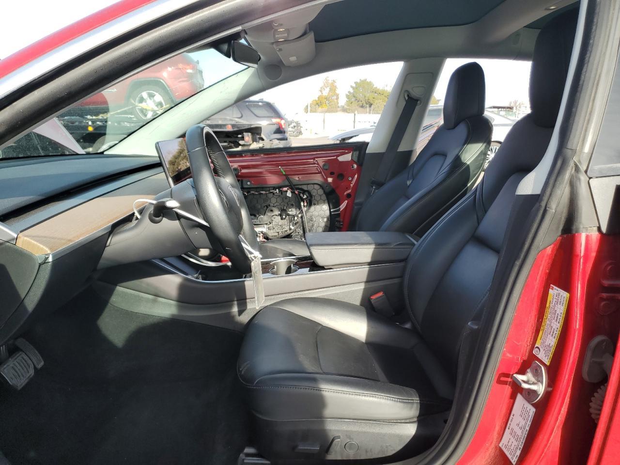 2019 Tesla Model 3 - Фото 7