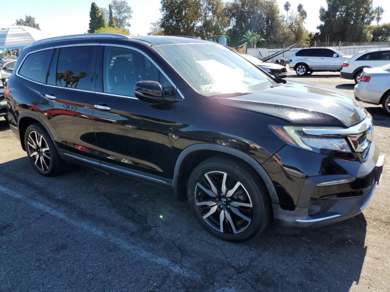 2019 Honda Pilot Touring - Image 4