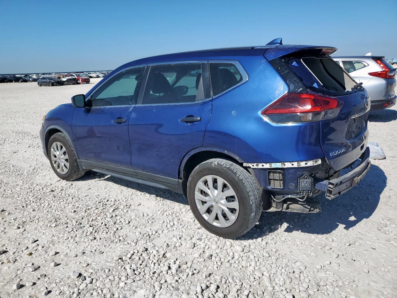 2018 Nissan Rogue S - Фото 2