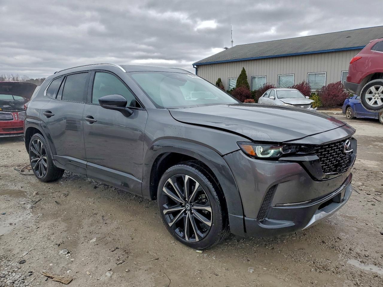 2023 Mazda Cx-50 Premium Plus - Image 4