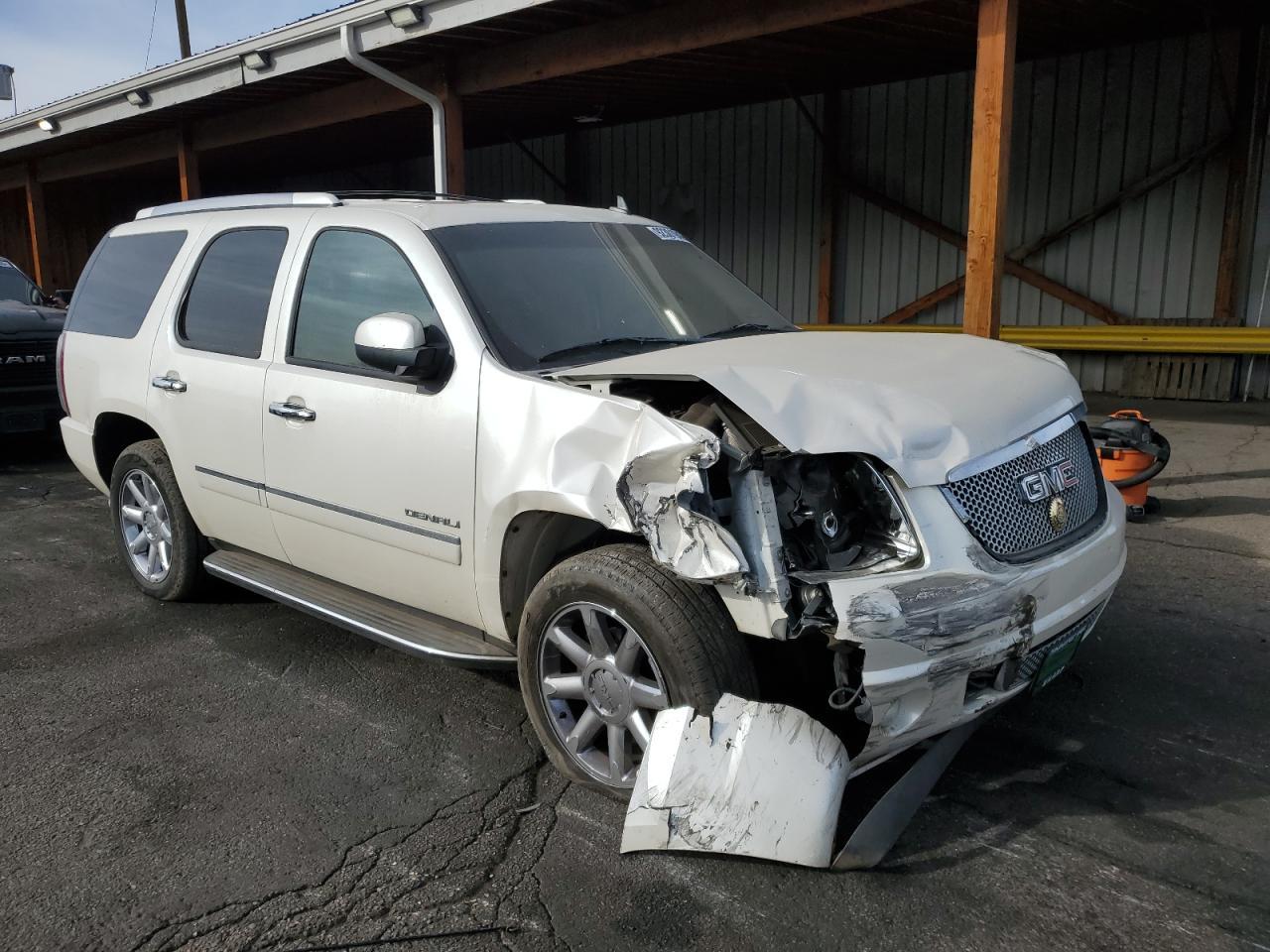 2010 GMC Yukon Denali - Фото 4