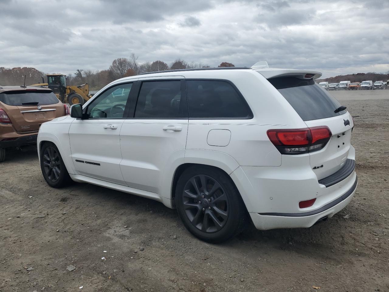 2018 Jeep Grand Cherokee Overland - Фото 2