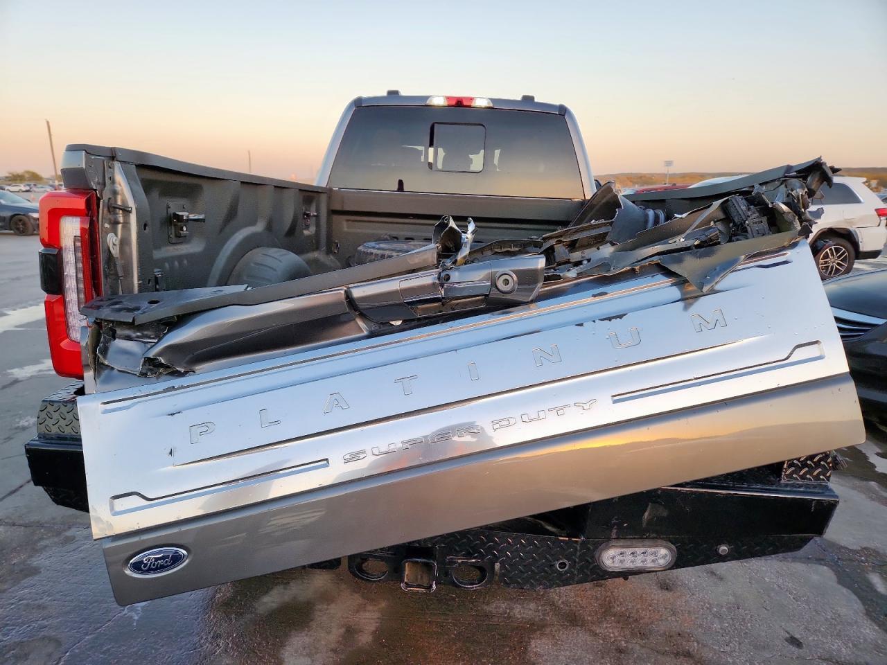 2024 Ford F350 Super Duty - Image 6