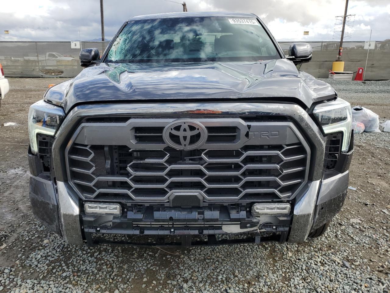 2024 Toyota Tundra Crewmax Limited - Фото 5