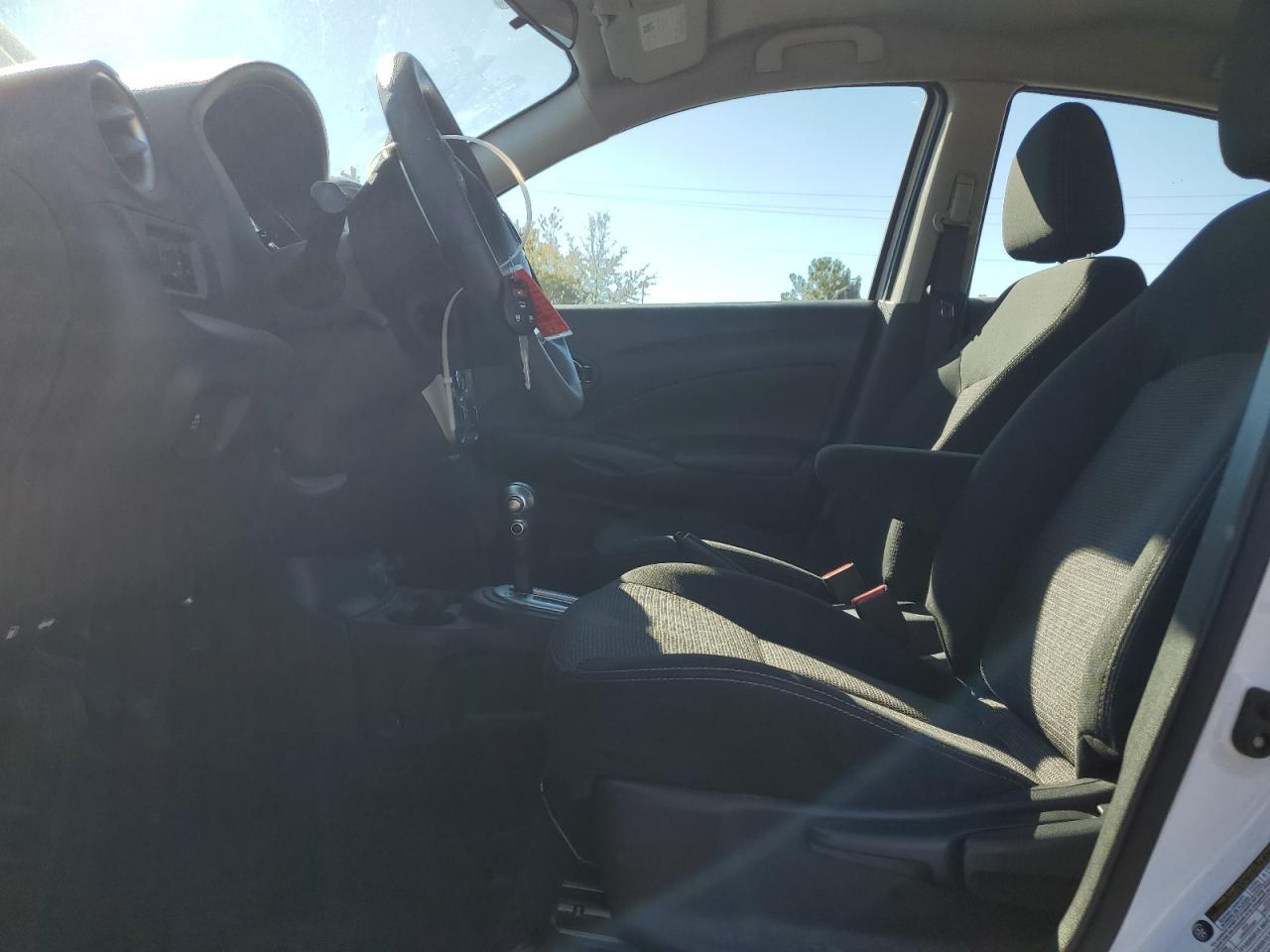 2018 Nissan Versa S - Фото 7