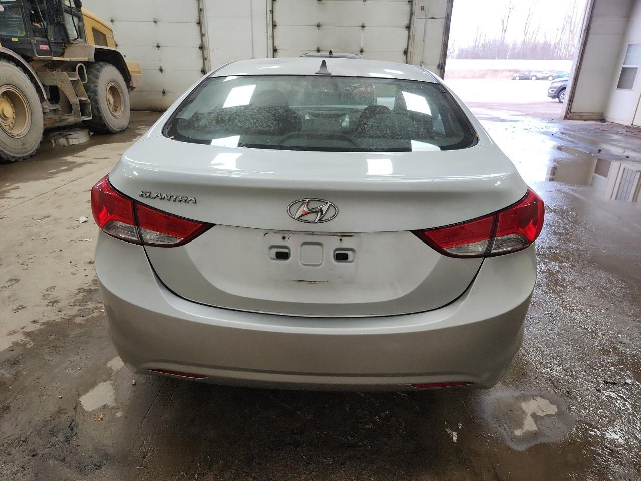 2013 Hyundai Elantra Gls - Image 6