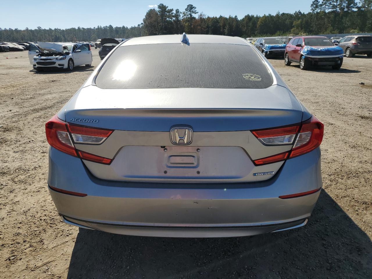 2018 Honda Accord Hybrid - Image 6