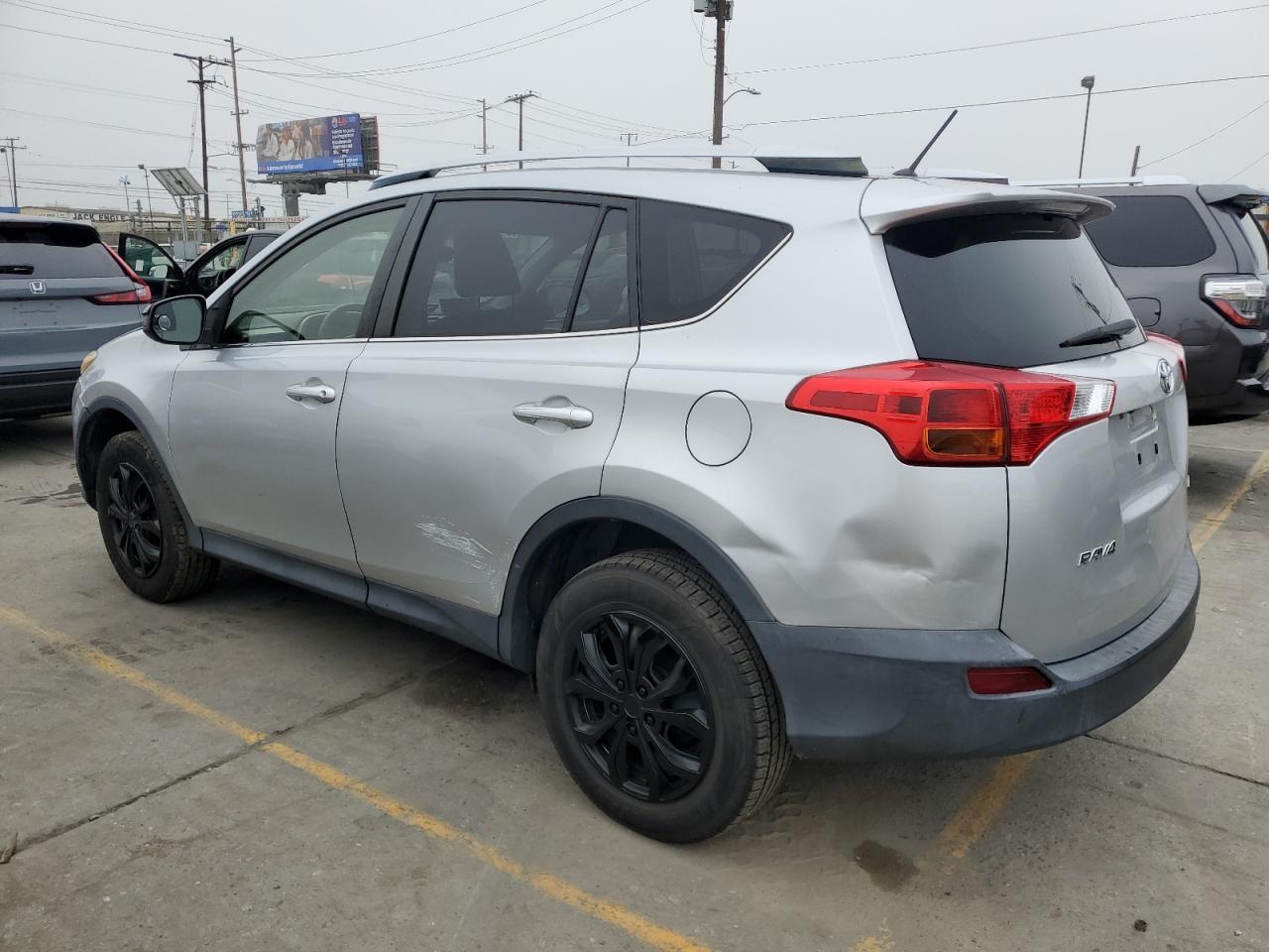 2014 Toyota Rav4 Le - Фото 2