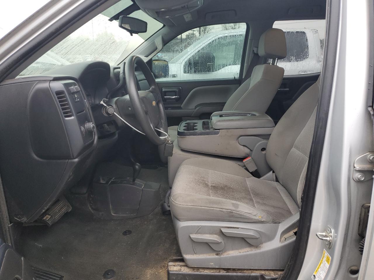 2017 Chevrolet Silverado K1500 Custom - Image 7