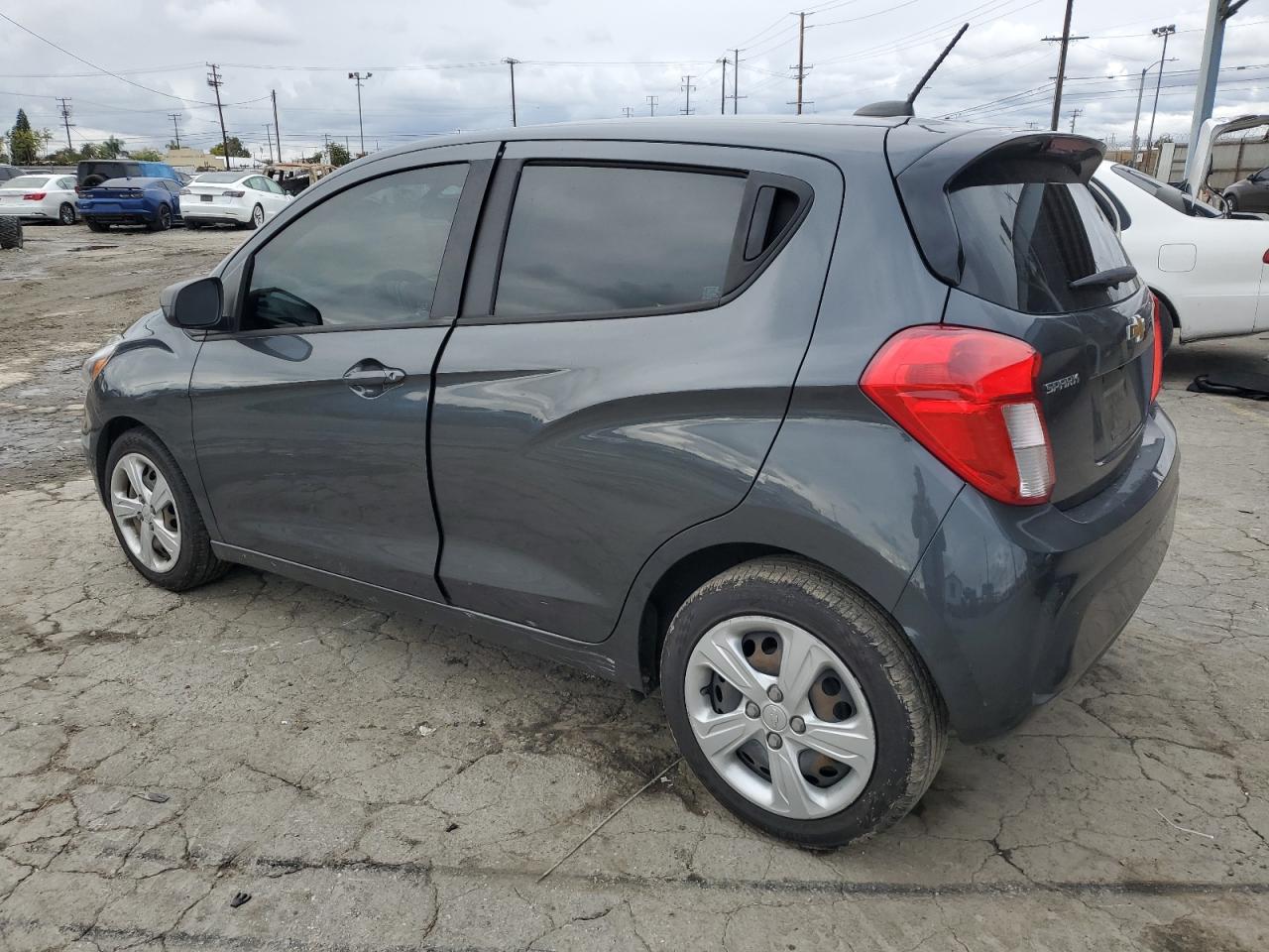 2020 Chevrolet Spark Ls - Фото 2