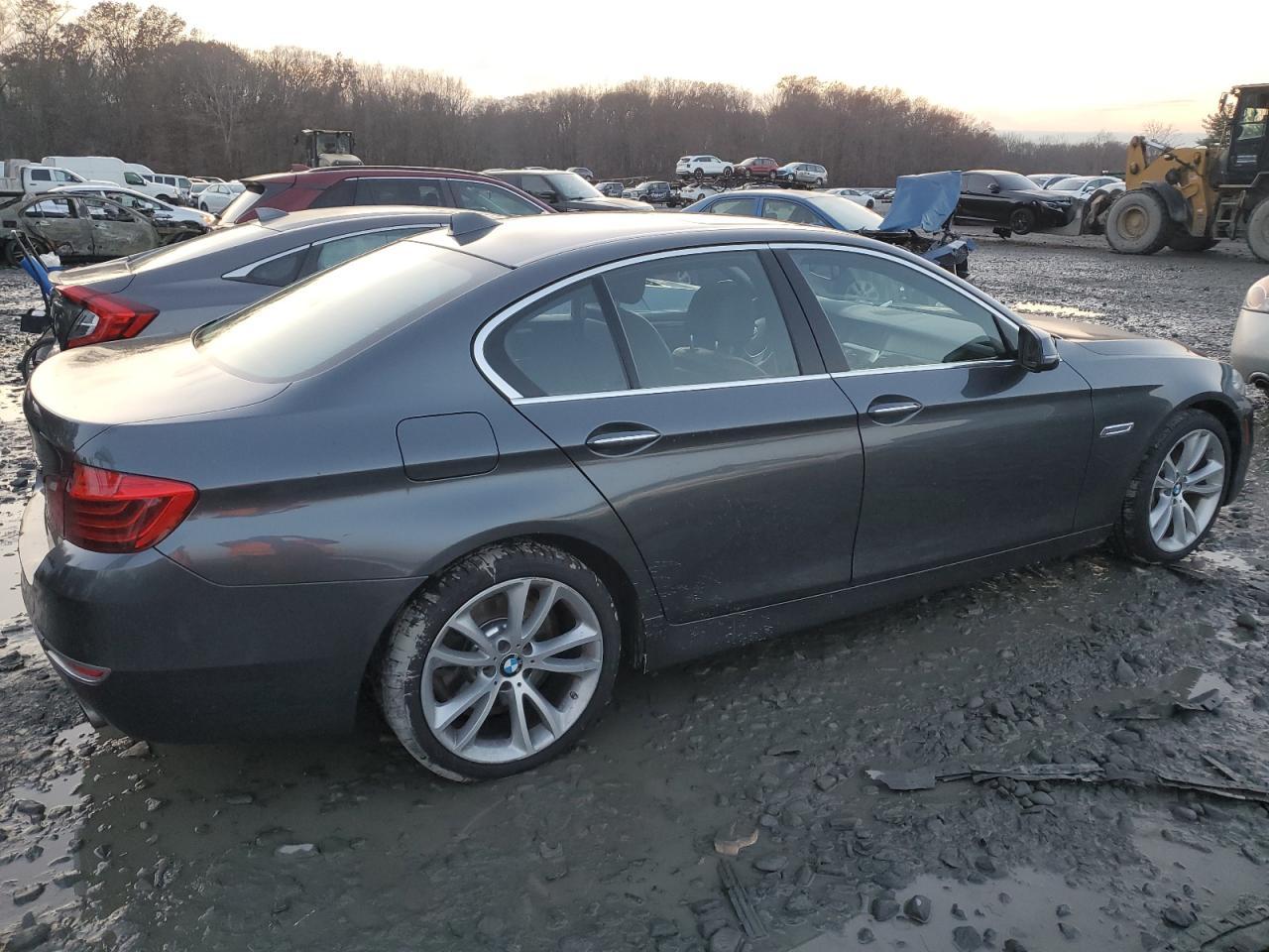 2015 BMW 535 Xi - Фото 3