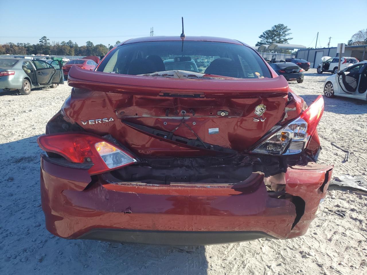 2018 Nissan Versa S - Фото 6